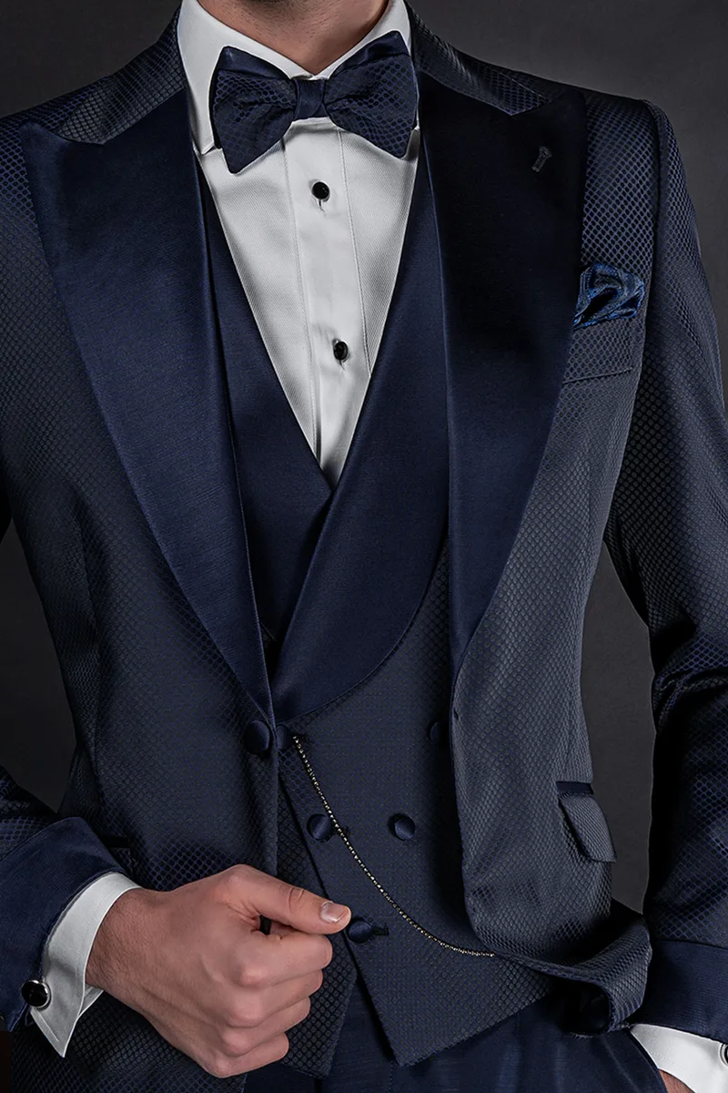 Gilet asimmetrico doppiopetto sciallato blu rever in raso