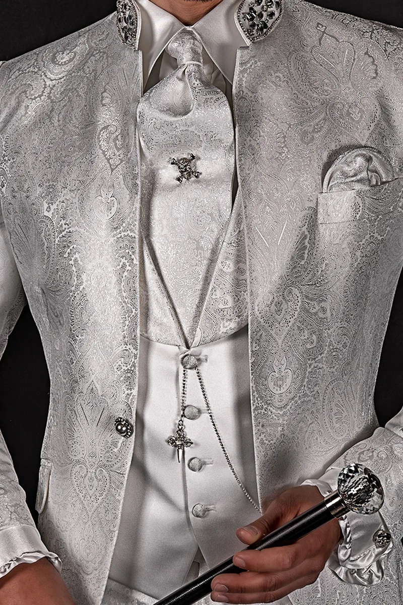 Gilet collo sciallato in raso con rever damascato
