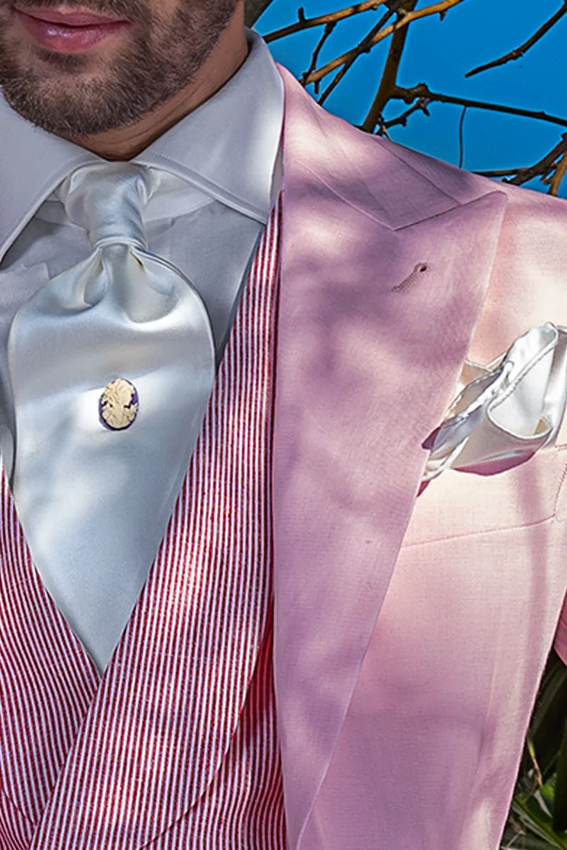 Cravat and Handkerchief in ivory microfibre satin
