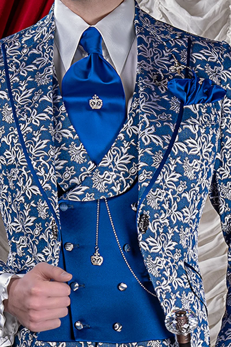 Gilet doppiopetto in raso blu royal, con rever sciallato di tessuto damascato