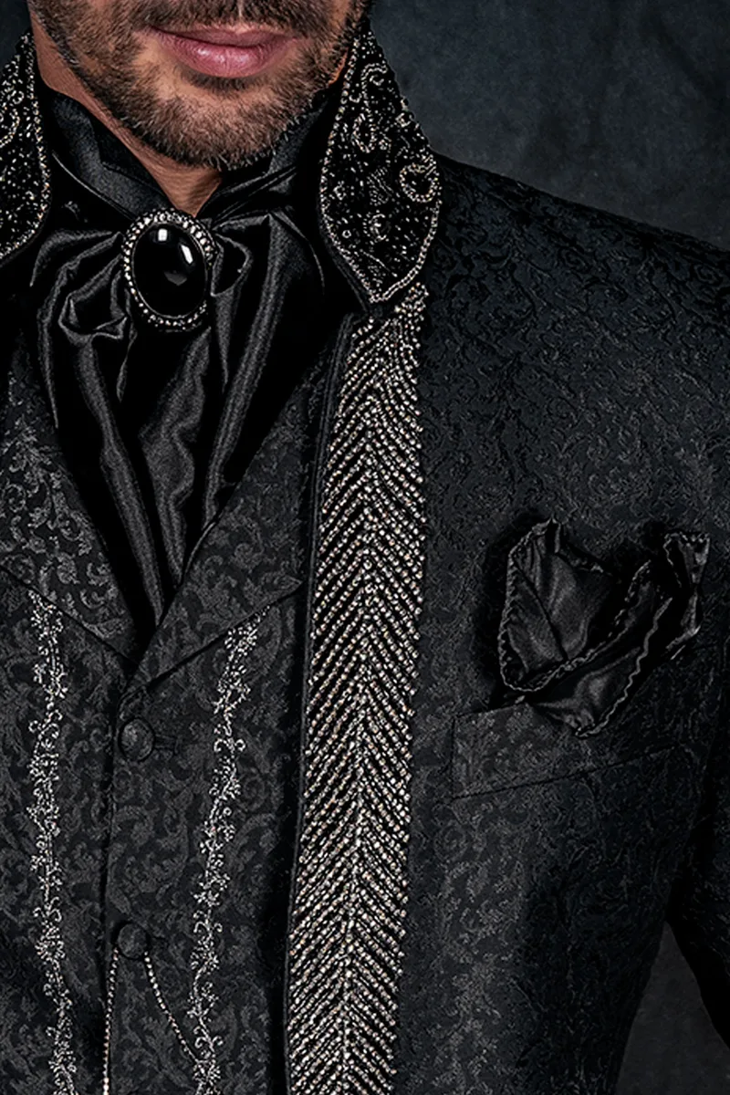 Gebundener Plastron und Einstecktuch aus schwarzem Satin