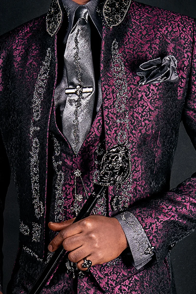 Gilet damascato prugna con greca ricamata nero argento