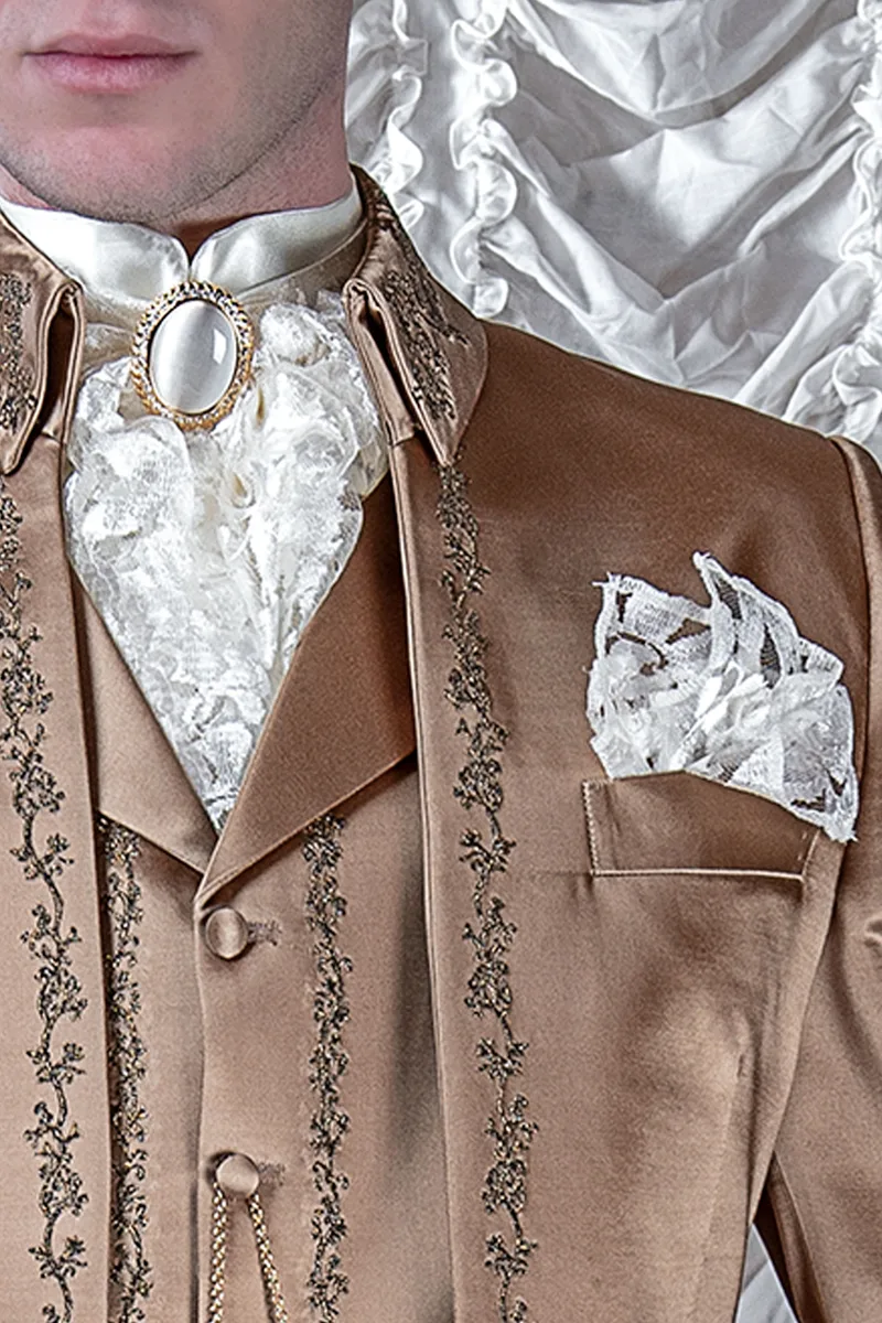 Knotted ascot tie in ivory lace with handkerchief