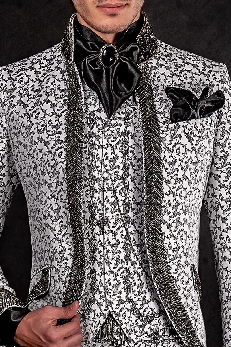 Gilet damascato con ricamo color nero-argento