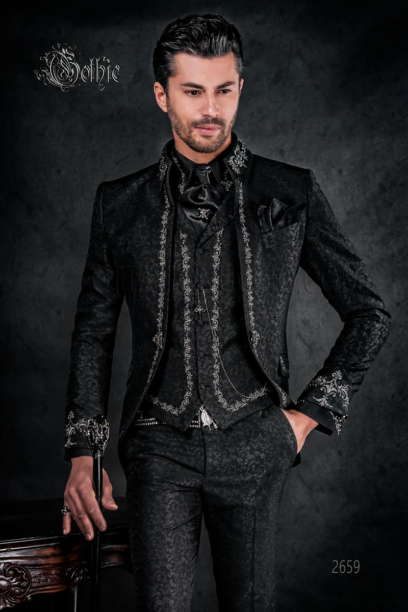 Costume de mariage brocart noir brodé argent pour mariage gothique 1