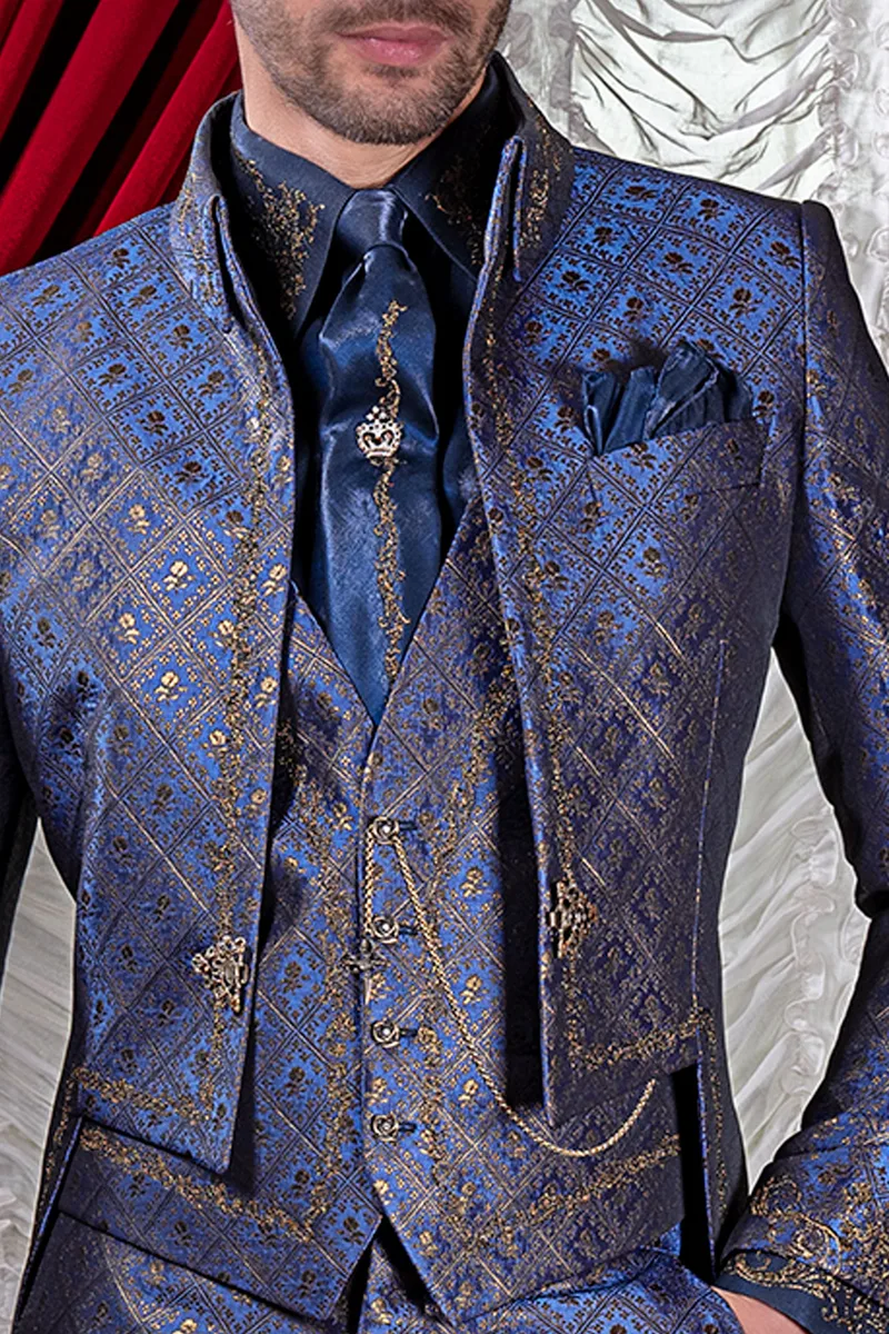 Brocade waistcoat with gold baroque embroidery and 4 patterned buttons