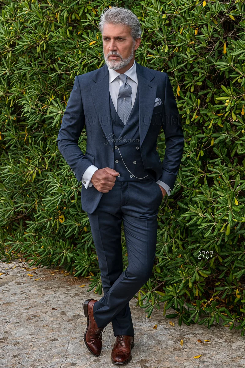 Abito 3 pezzi cerimonia uomo classico in pura lana blu – Figura intera