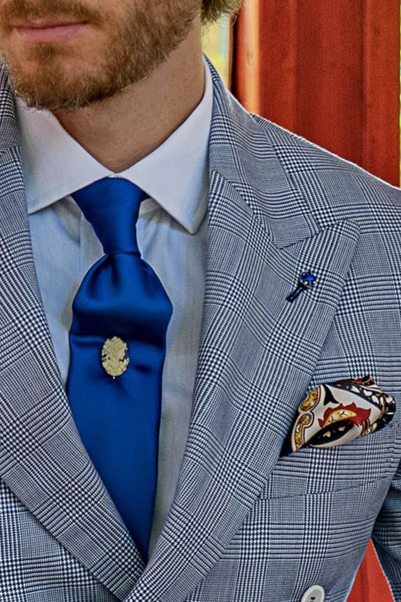 Traje de ceremonia cruzado moderno en príncipe de Gales azul royal 3