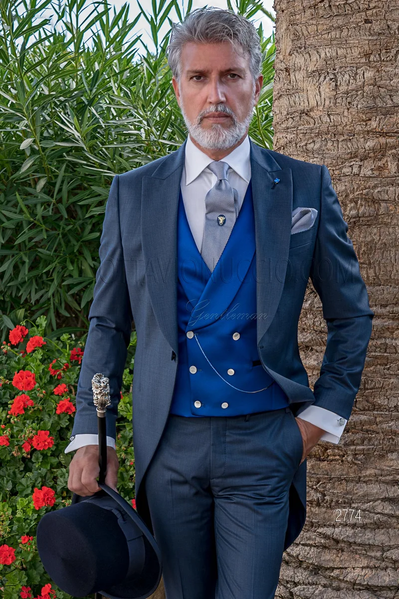 Tight classico da cerimonia blu gilet doppiopetto raso blu elettrico – Piano americano