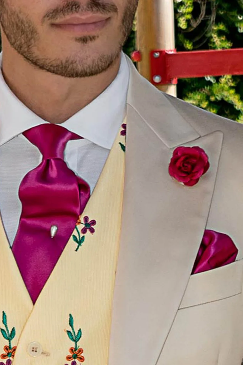 Cravatta e fazzoletto in raso fucsia