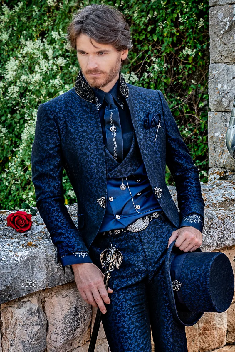 Abito coreano alta moda gotica damascato blu con passamaneria sul collo – Piano americano