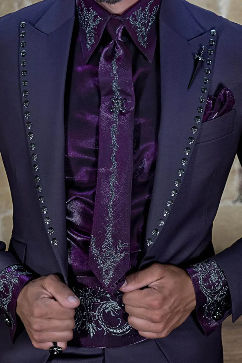 Camicia, Cravatta e Fascia in tessuto lurex fucsia con ricamo