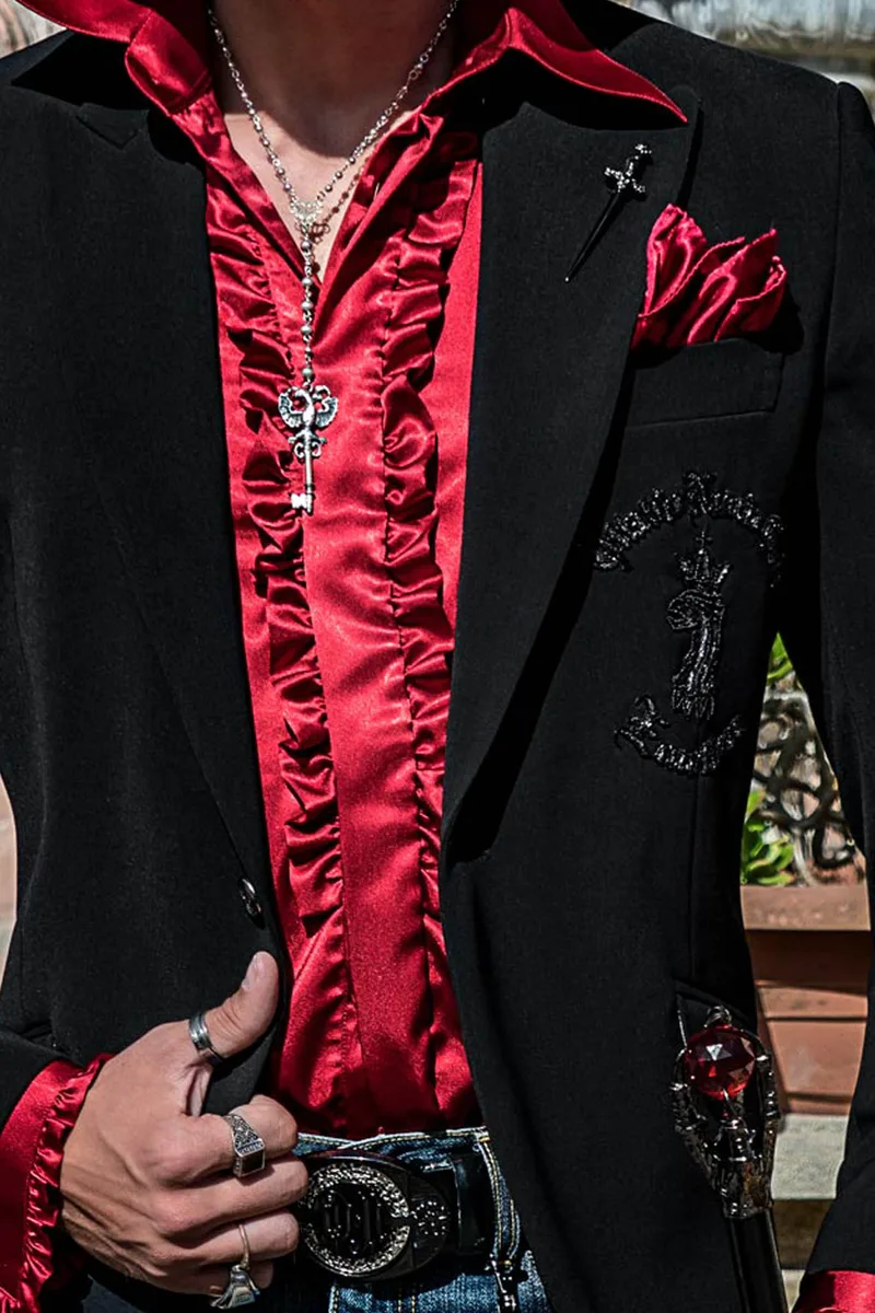 Camicia in raso rosso con volant
