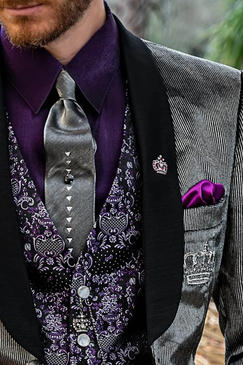 Cravatta in lurex grigio con applicazioni