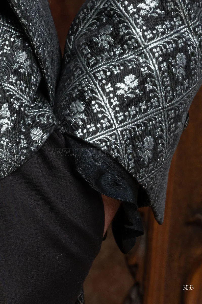 Frac hombre estilo gótico de lujo adamascado negro y plata 4