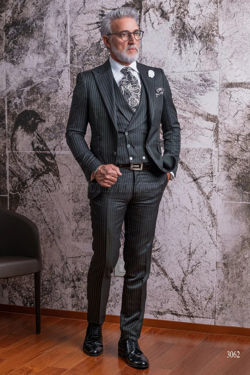 Traje de ceremonia de hombre negro raya diplomática con chaleco cruzado – Cuerpo entero