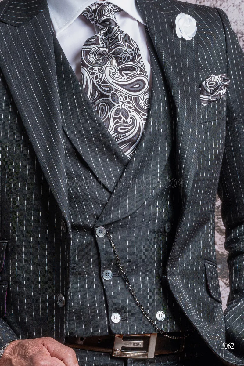 Gilet sciallato doppiopetto gessato nero