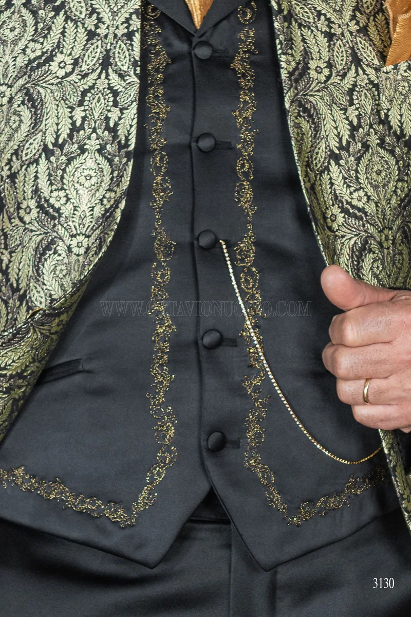 Gilet in raso nero con ricamo nero-oro