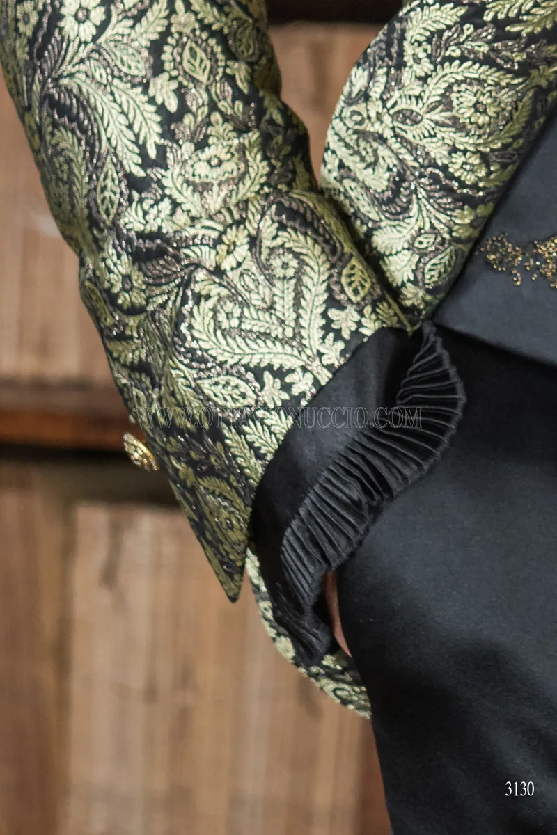 Gothic groom suit in gold brocade with trimming on the mandarin collar 7