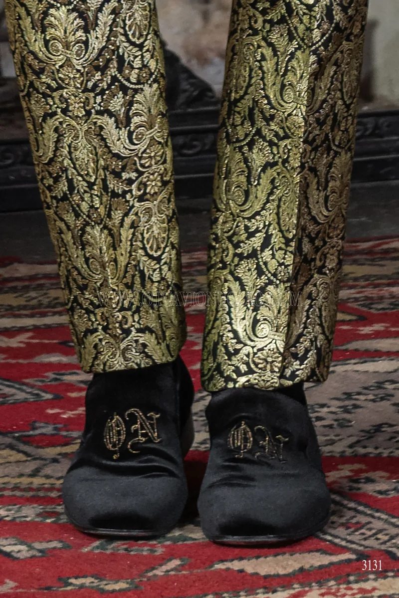 Slipper velluto nero ricamata nero-oro