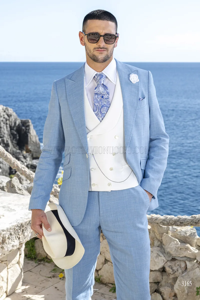 Traje de Ceremonia de hombre Celeste Riviera en Mezcla de Lino – Plano americano