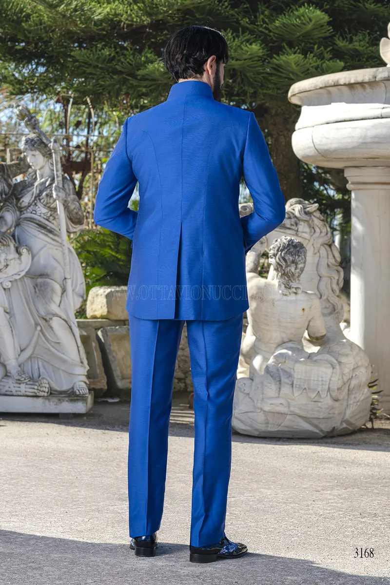 Abito Sposo Coreana in Shantung Blu Royal – Figura intera, Retro