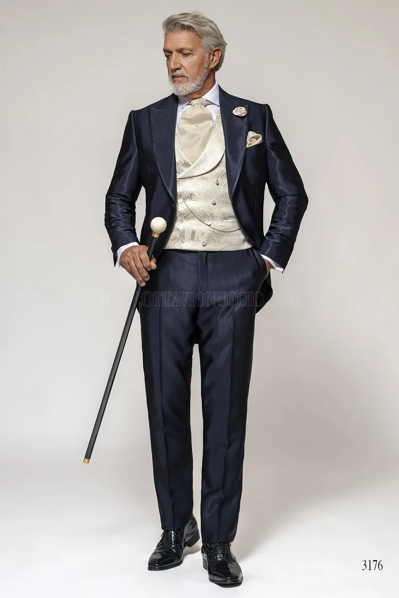 Tight Moderno Blu Notte – Eleganza Contemporanea da Sposo – Figura intera