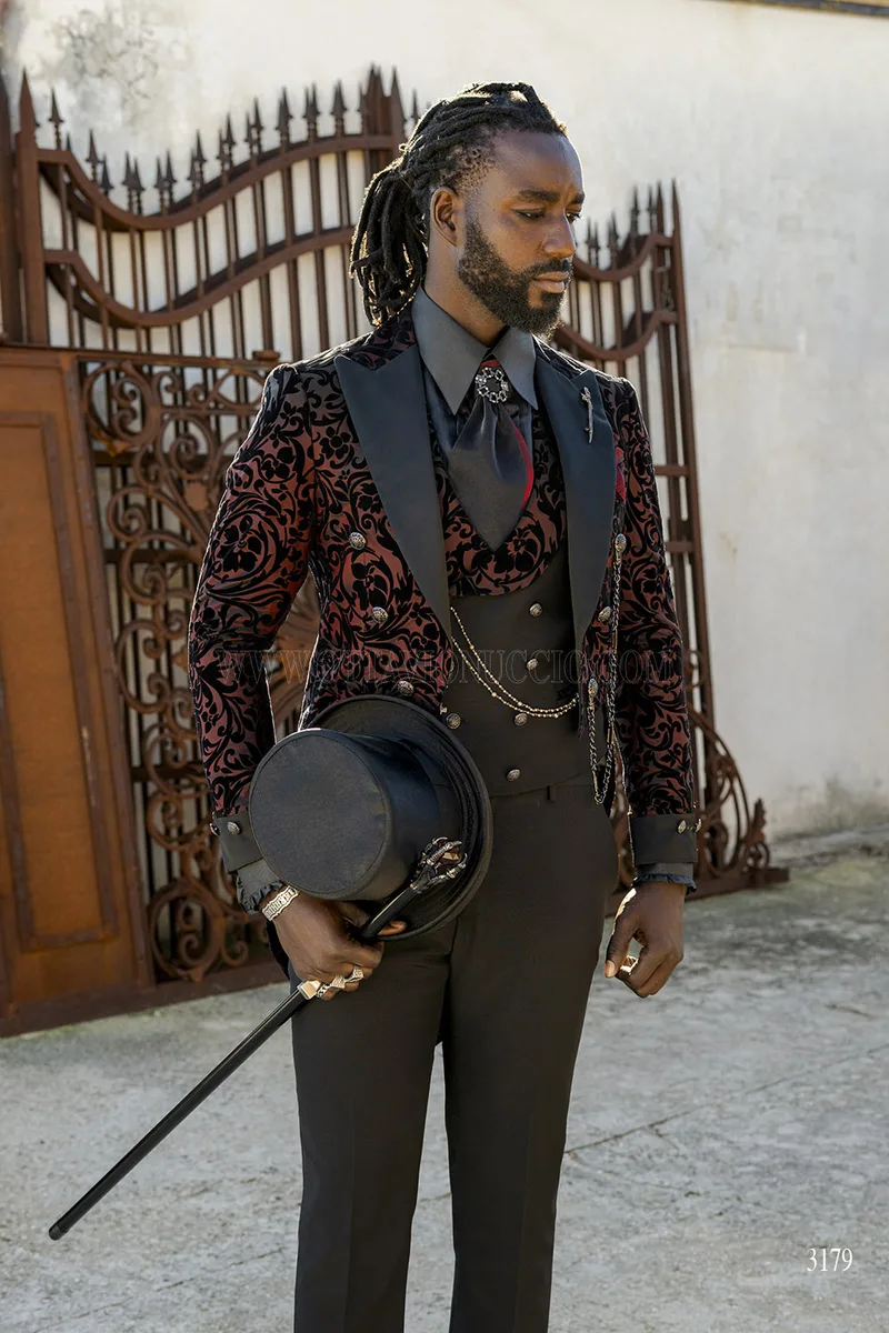 Tailcoat Steampunk in Brocade Velvet - Black and Burgundy - Limited Edition – Three-quarter view
