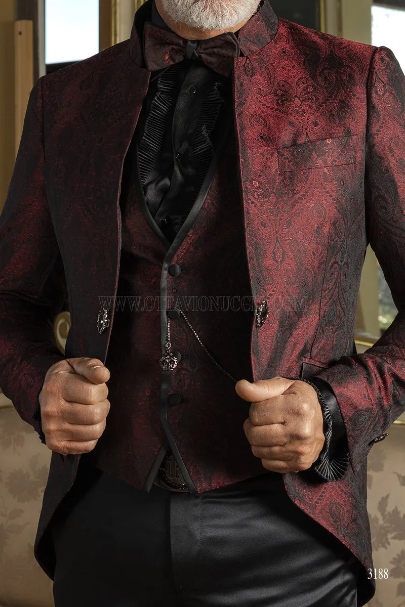 Vestito Sposo Redingote Collo Coreano Damascato Bordeaux – Piano medio