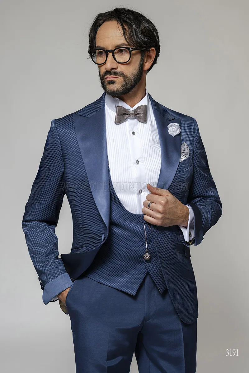 Abito da Cerimonia Uomo Blu Royal con Dettagli in Raso – Piano americano