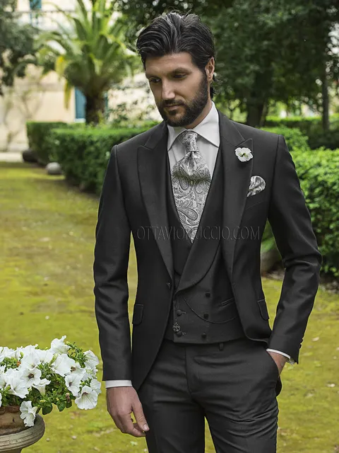 Men's Demi-Tight groom suit in anthracite grey