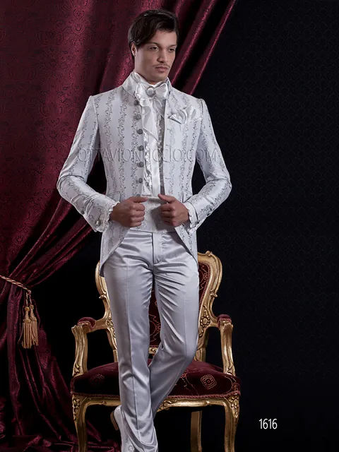 Cummerbund in white satin with tone-on-tone embroidery