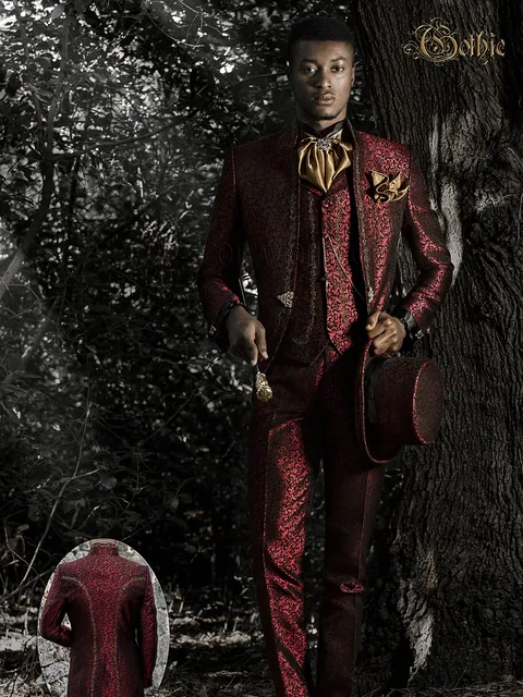 Red damask suit with gold embroidery for baroque ceremonies