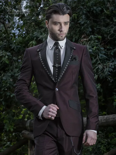 Abito bordeaux uomo da sposo moderno hipster