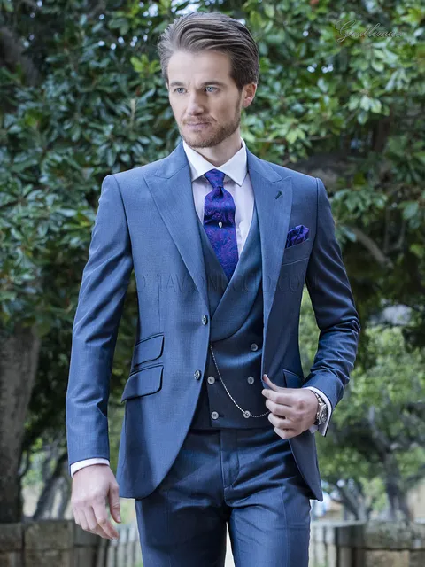Fashion groom suit in blue wool blend
