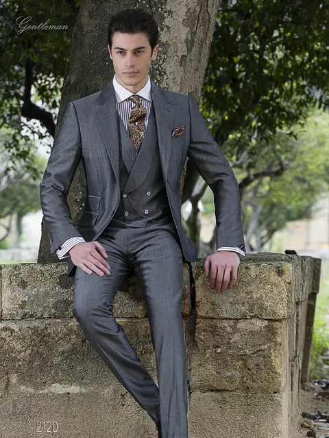 Men's fashion formal suit in grey mohair wool