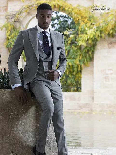 Men's elegant formal suit in grey Prince of Wales check fabric