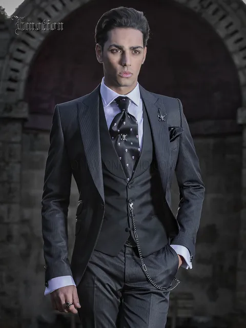 Vestito sposo uomo gessato nero con righino viola