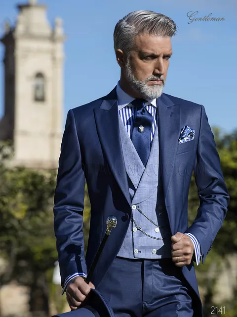 Tight blu moderno da sposo con panciotto principe di Galles