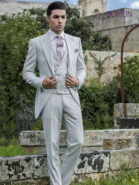 Men's fashion morning suit groom suit in pearl grey Prince of Wales check