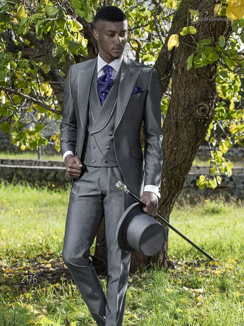 Men's grey demi morning suit for the groom