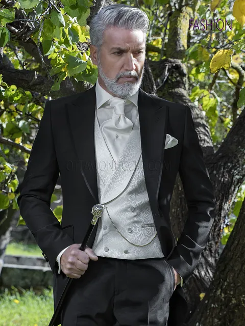 Men's black fashion formal suit