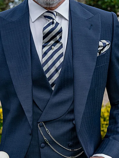 Double-breasted waistcoat in blue pure wool with herringbone pattern