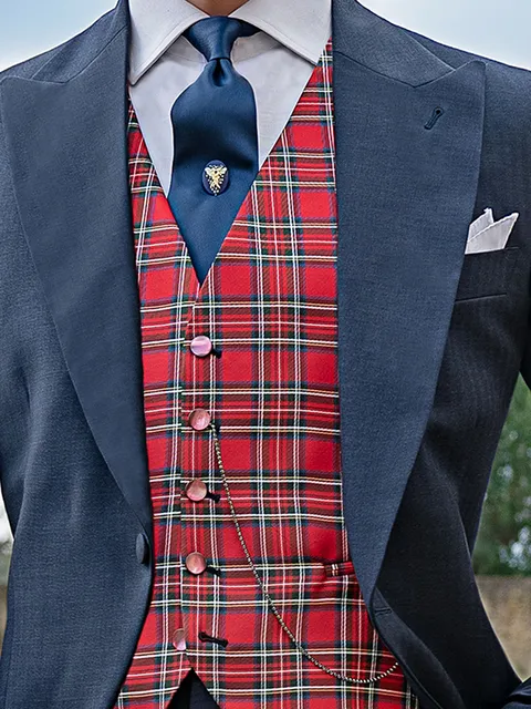 Waistcoat in red tartan pure silk