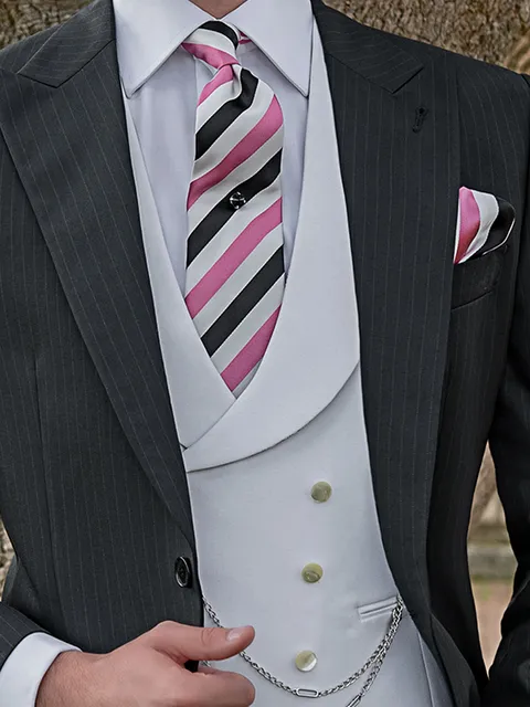 Double-breasted shawl lapel waistcoat in white with contrast lining