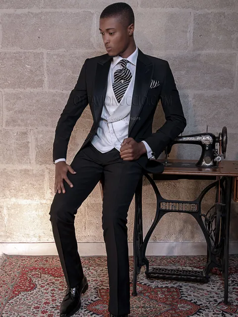 Men's formal suit in black wool blend