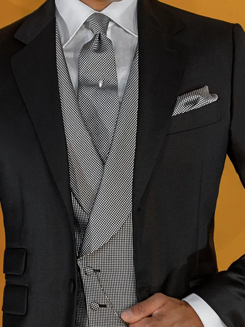 Double-breasted waistcoat in silk with micro-patterns