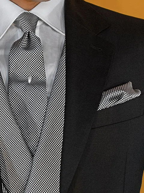 Tie and Handkerchief in silk with small black squares