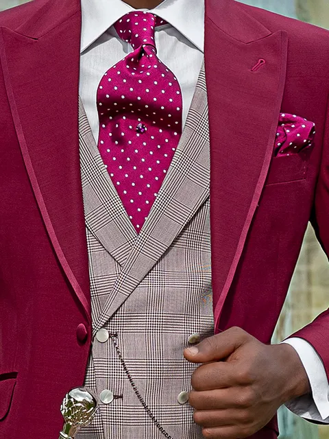 Double-breasted waistcoat with lapel in bordeaux Prince of Wales check