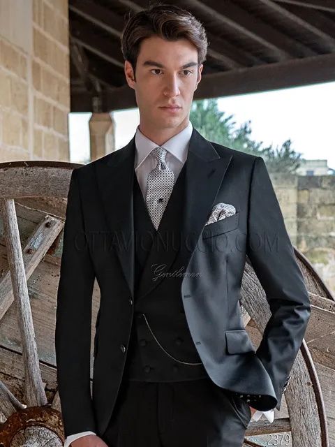 Men's black formal suit in pure wool
